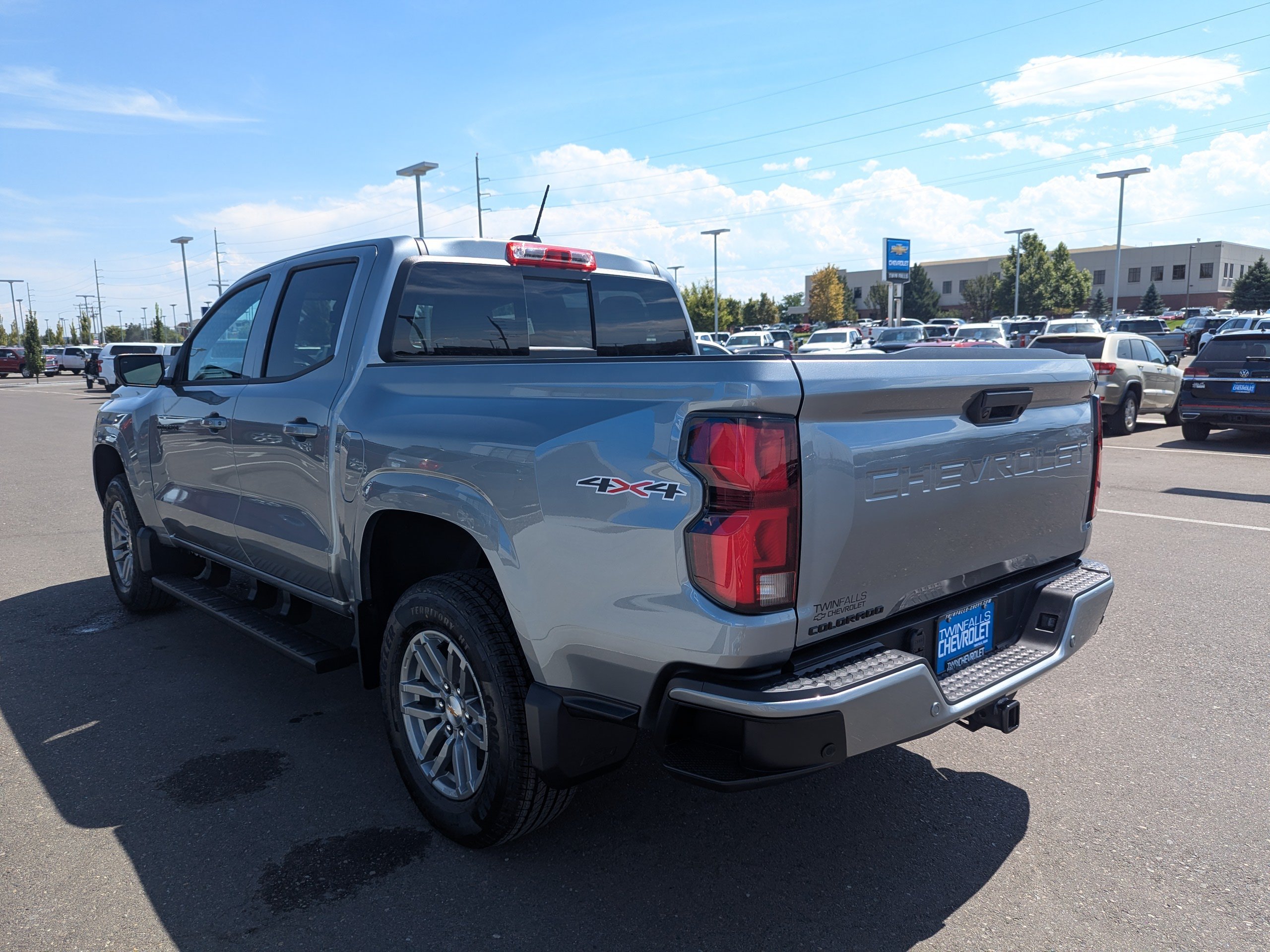 New 2026 Sterling Gray Metallic Chevrolet LT image 34