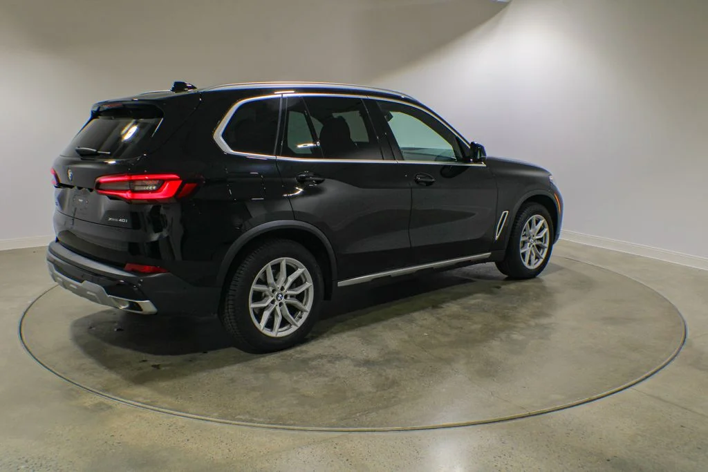 Used 2023 Jet Black BMW xDrive40i image 5