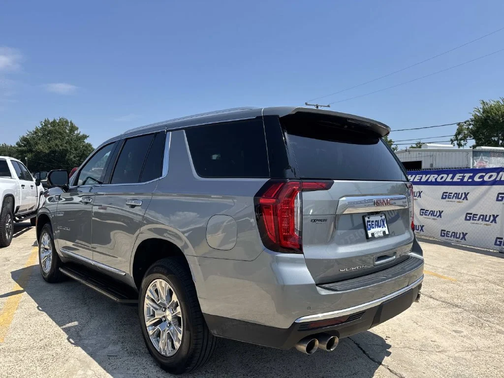 Used 2024 Silver GMC Denali image 12