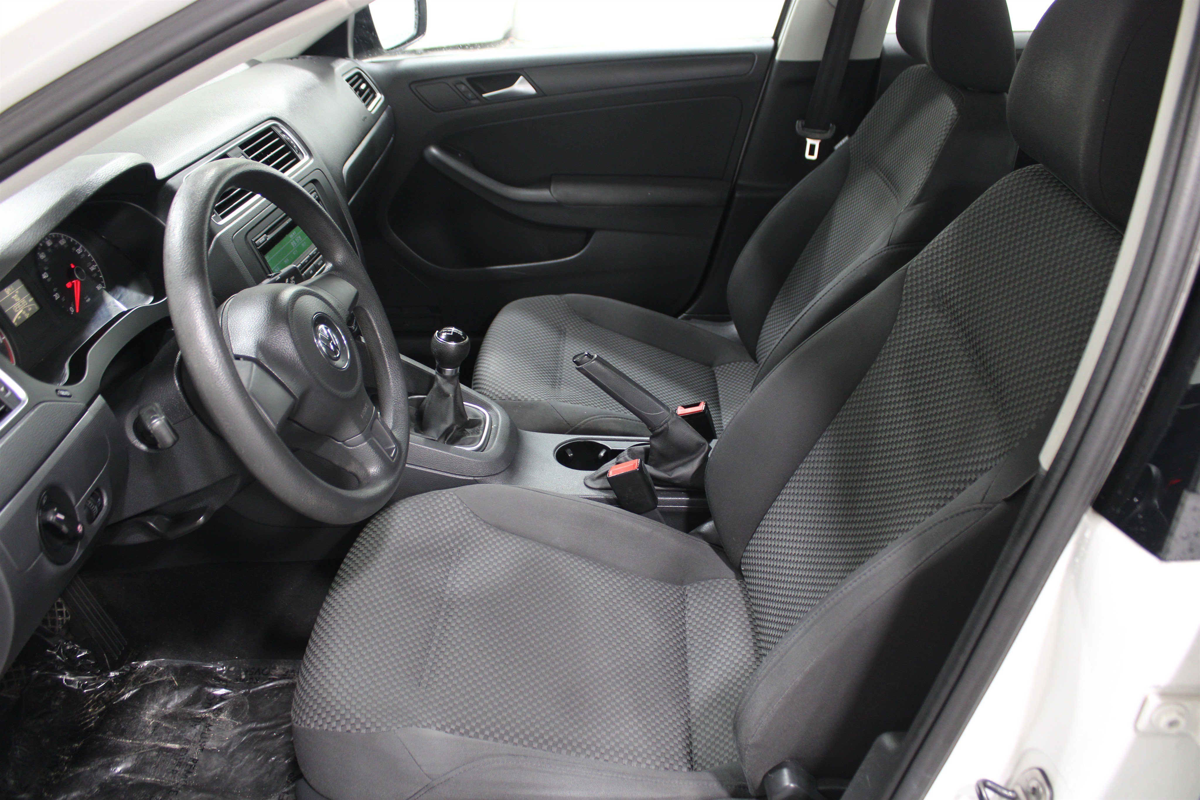 Used 2012 Candy White Volkswagen S image 3