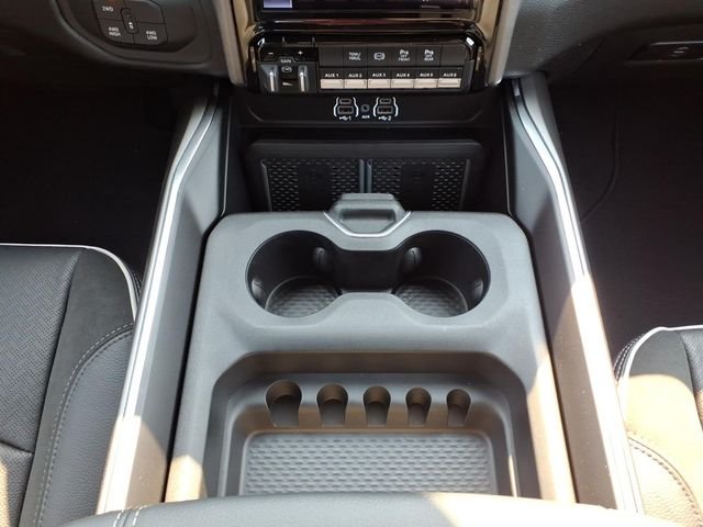 New 2026 Ceramic Gray Clear-Coat Exterior Paint RAM Laramie image 25