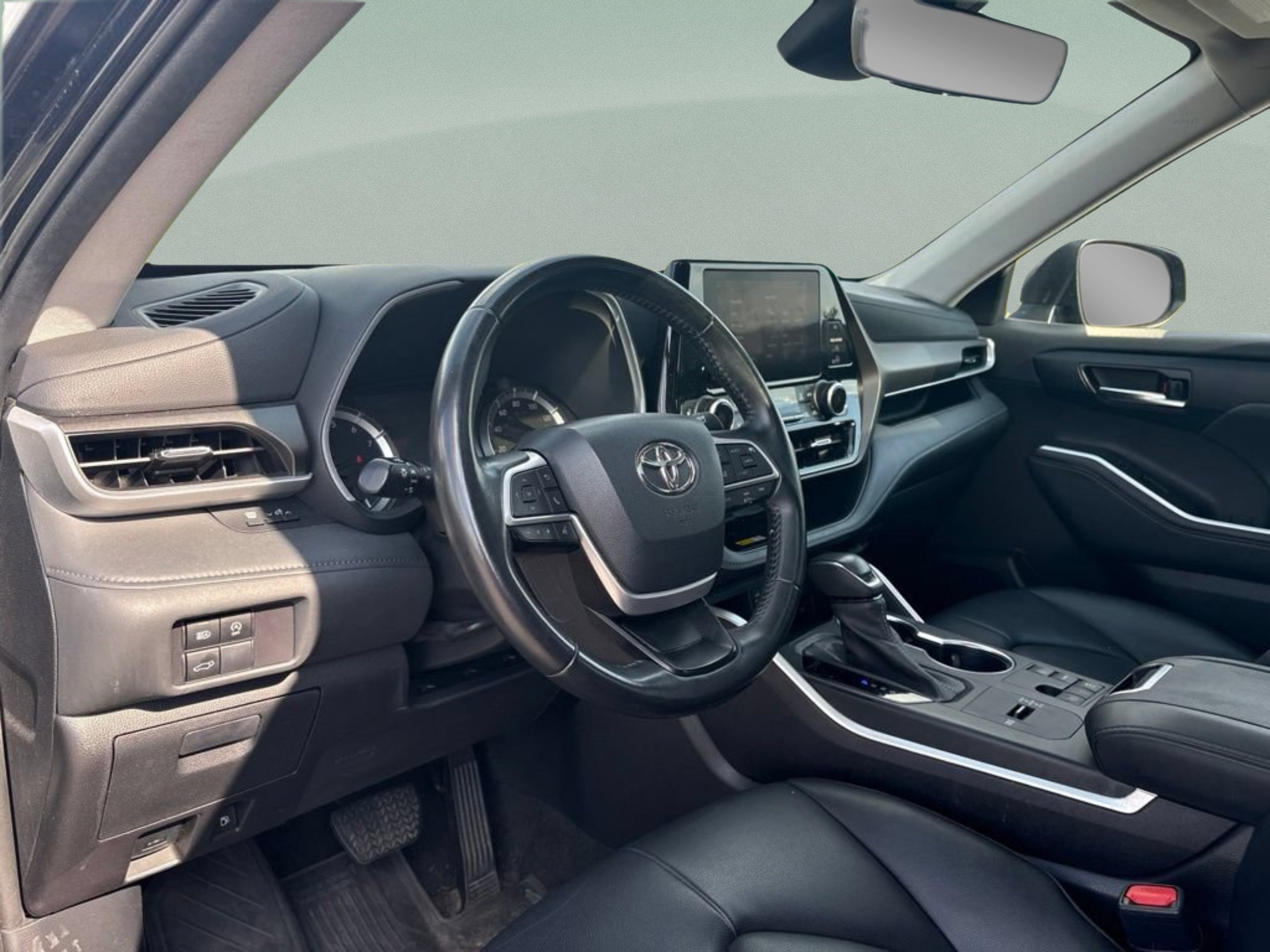 Used 2023 Blueprint Toyota XLE image 15