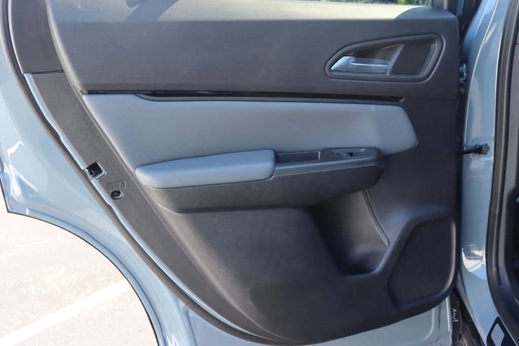 New 2026 Sonic Gray Pearl Honda Touring image 11