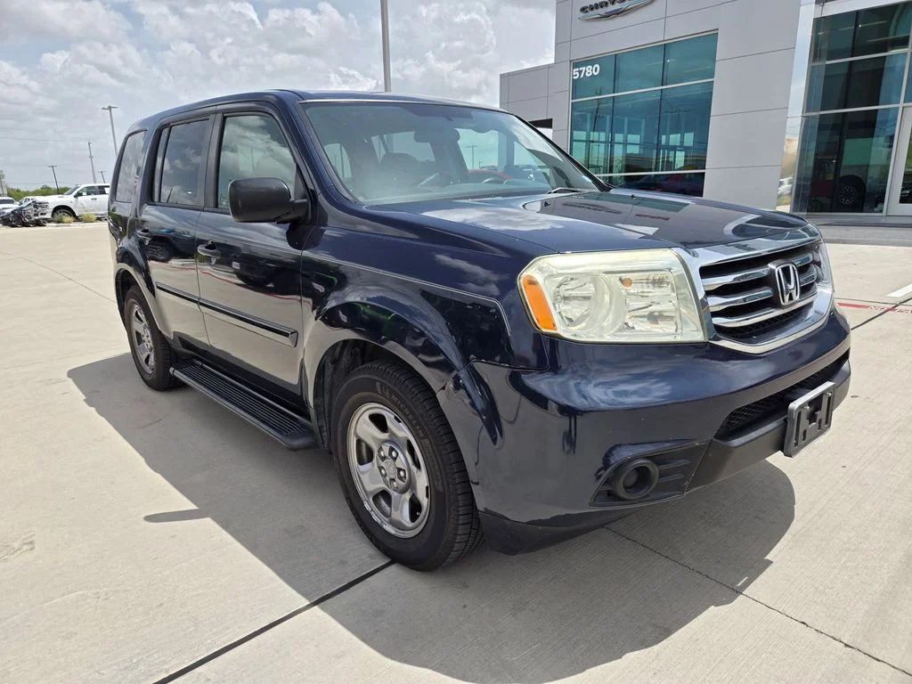 Used 2012  Honda LX image 1