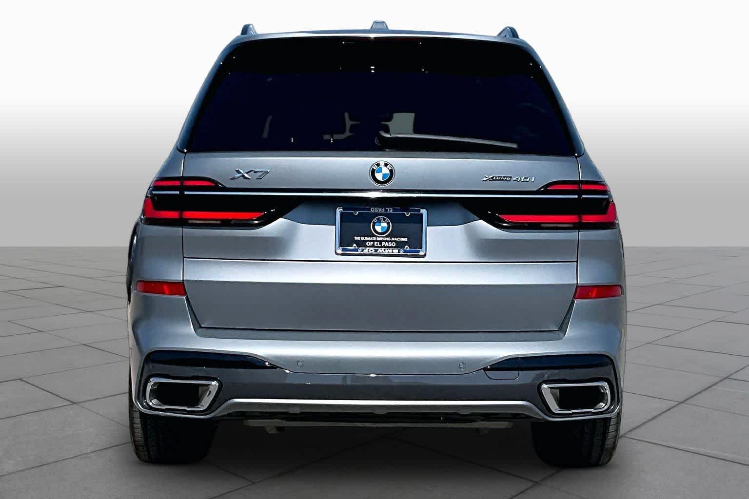 Used 2023 Frozen Pure Grey Metallic BMW xDrive40i image 4