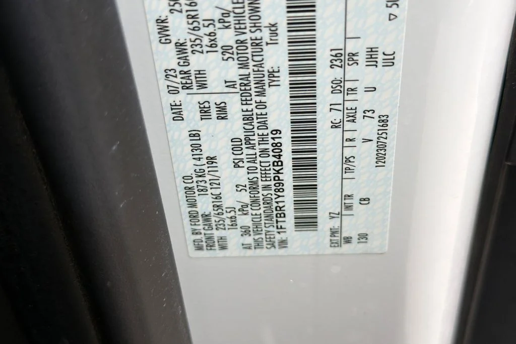 Used 2023 Oxford White Ford Base image 42