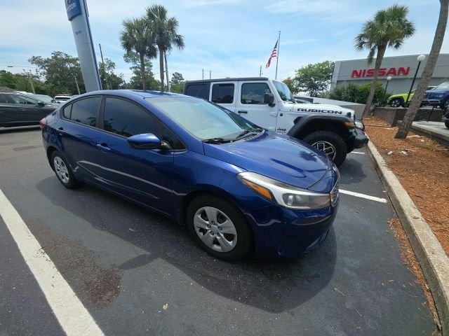 Used 2017 Blue Kia LX image 3