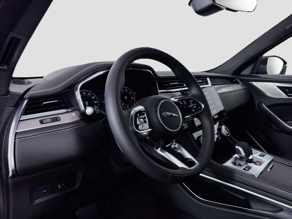 New 2026 Santorini Black Jaguar P250 R-Dynamic S image 9