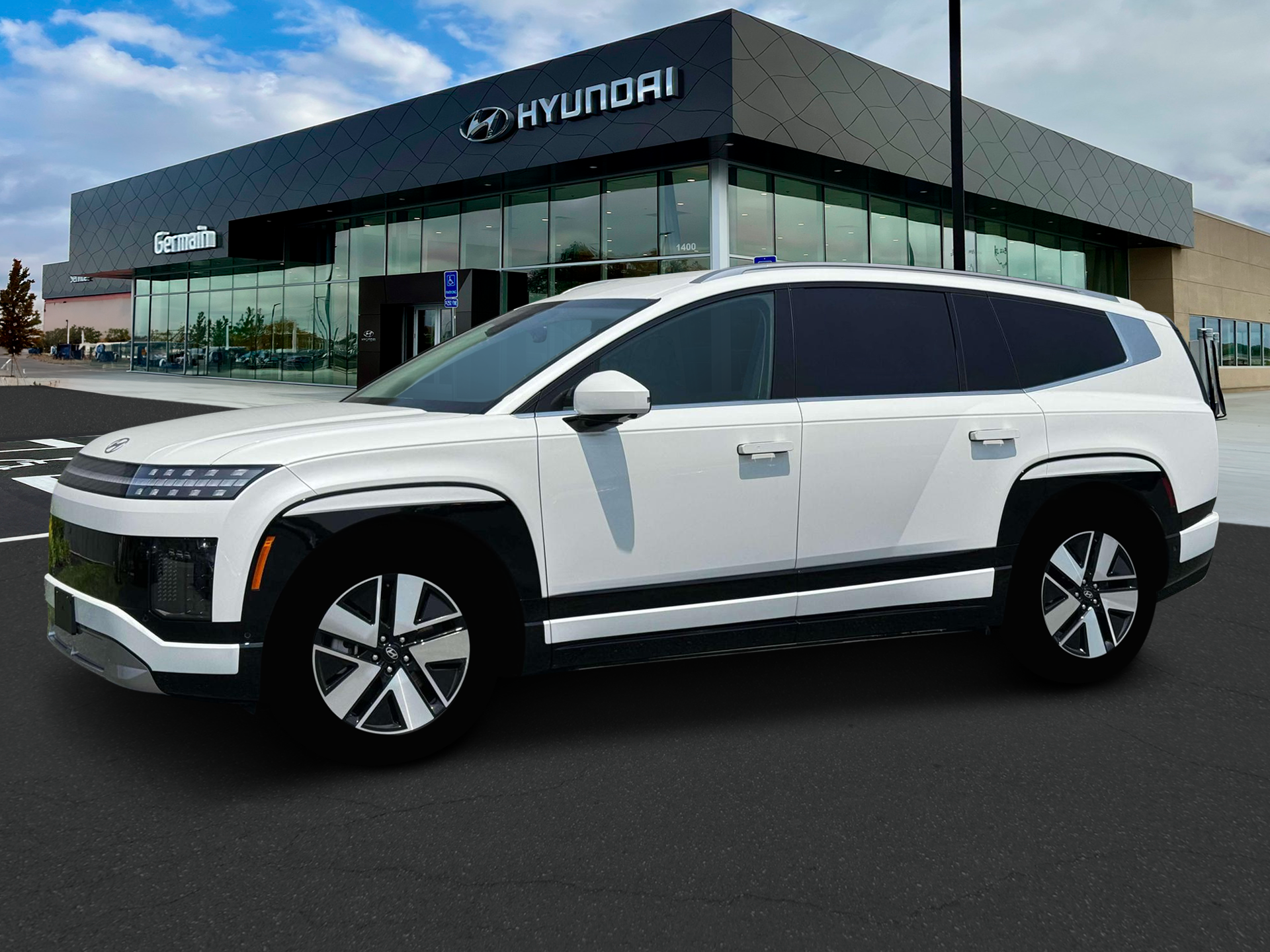 New 2026 Snow White Pearl Hyundai SEL image 2