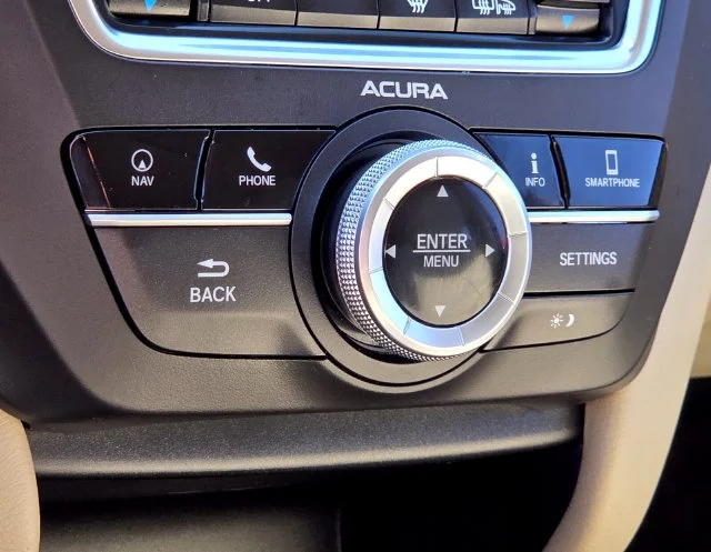 Used 2020  Acura Technology image 27