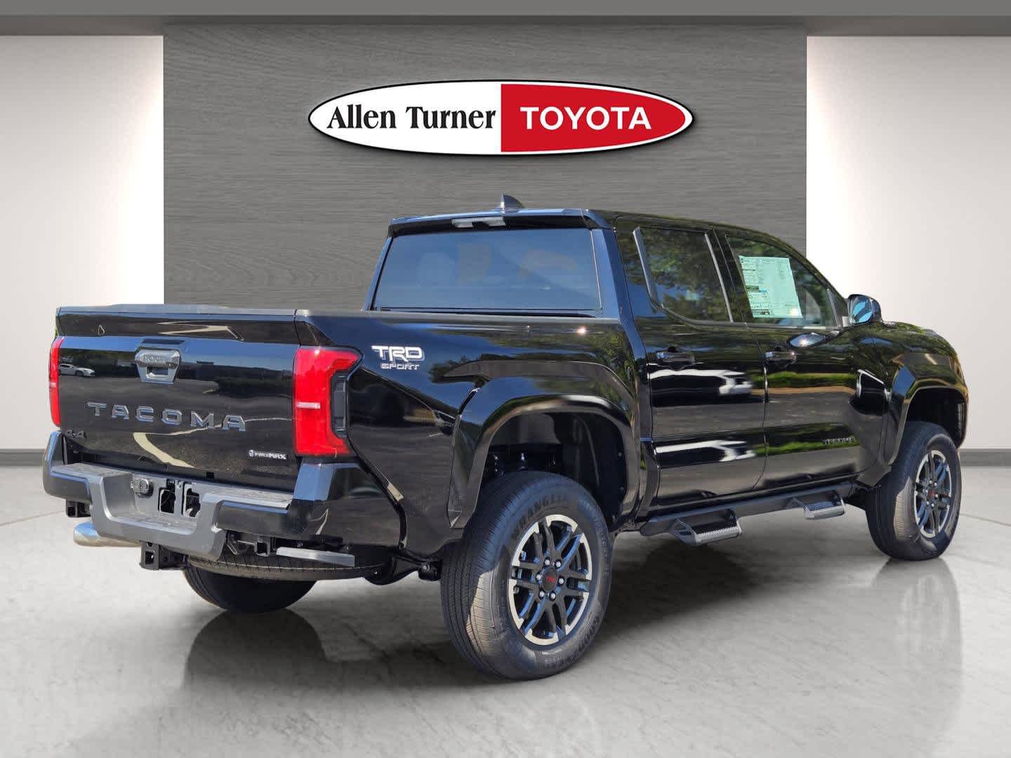 2025 Toyota Tacoma TRD Sport - Photo 6