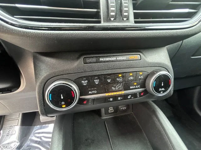 Used 2025 Silver Ford ST-Line Select image 26