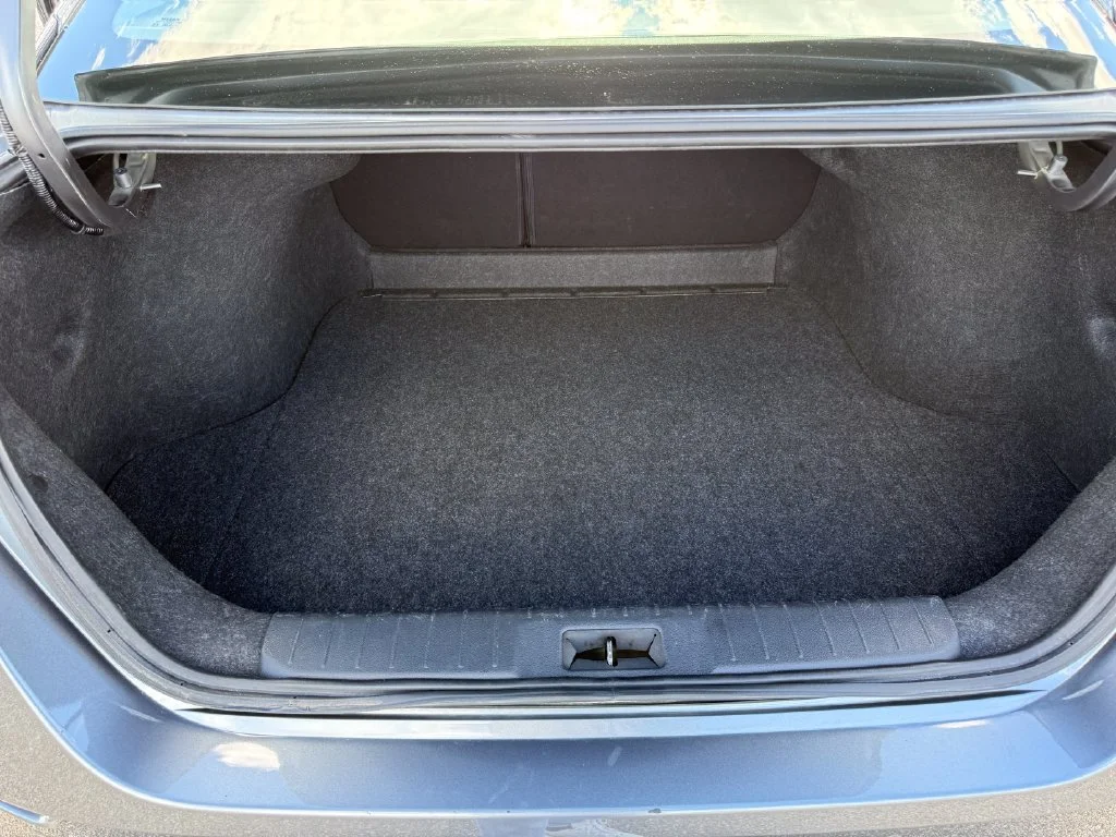 Used 2025 Gray Nissan SV image 22