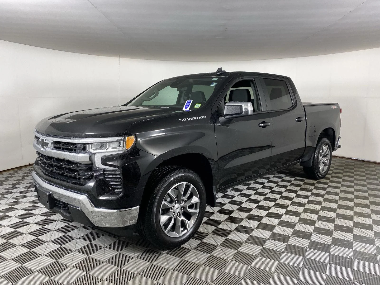 Used 2023 Black Chevrolet LT image 3