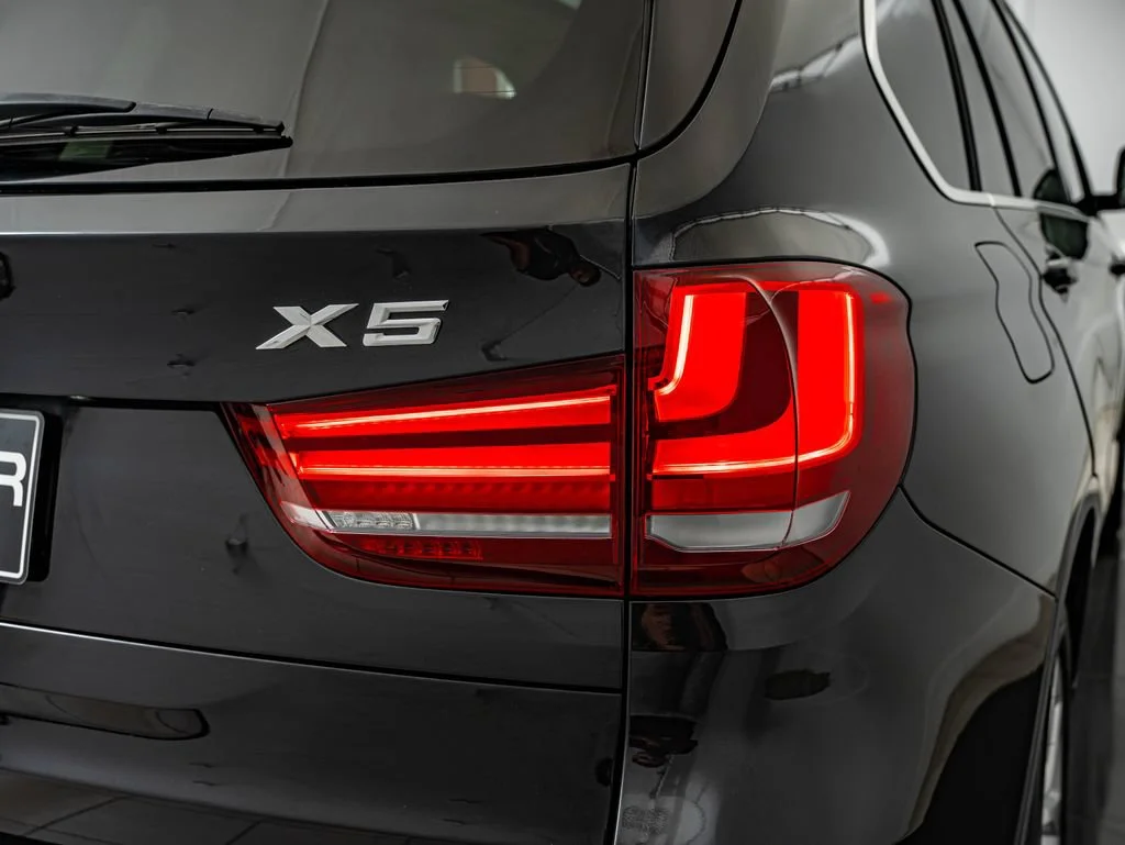Used 2015 Black Sapphire Metallic BMW xDrive35i image 15
