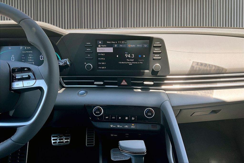 New 2026 Amazon Gray Hyundai SEL Sport image 8