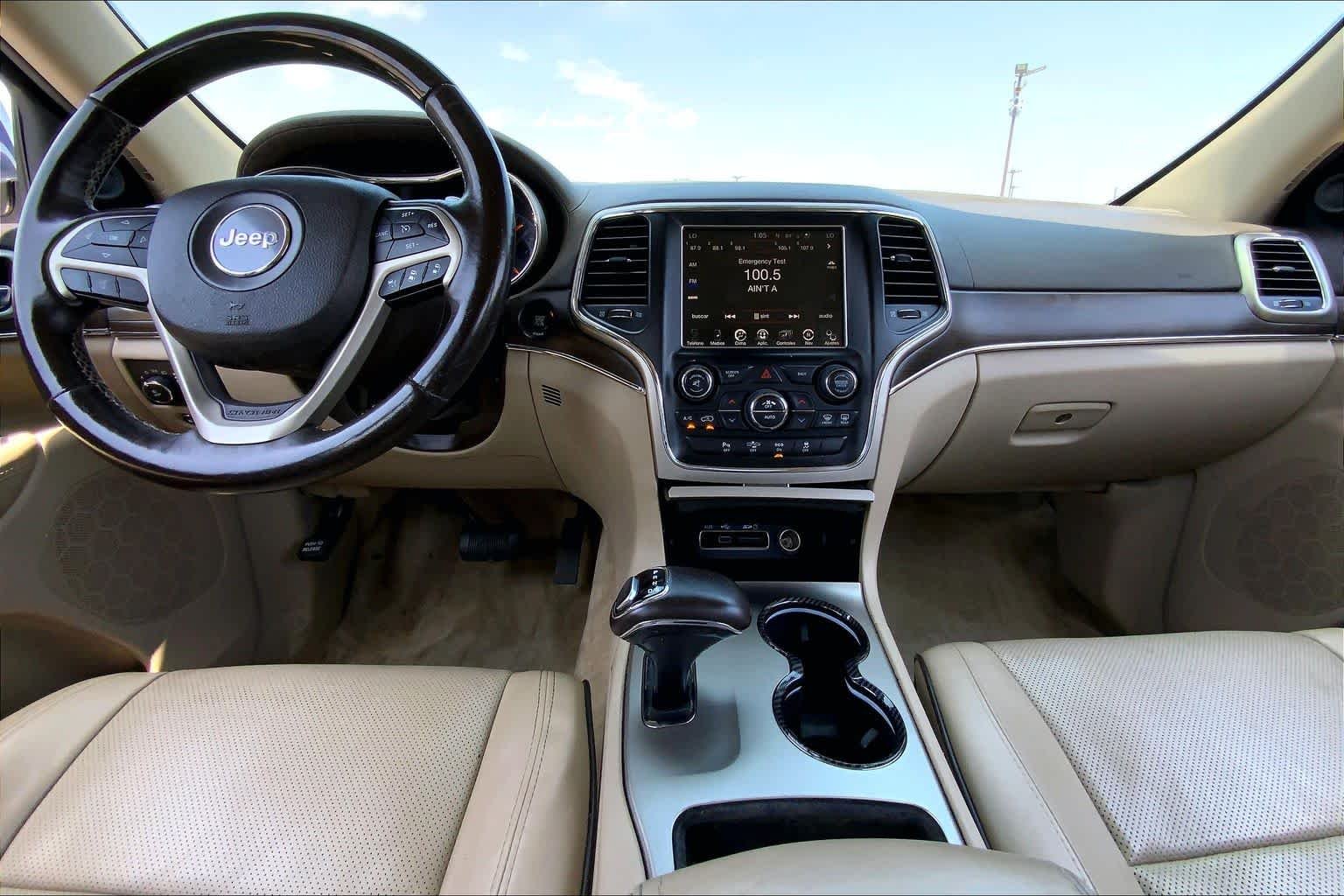 Used 2015 True Blue Pearlcoat Jeep Overland image 17