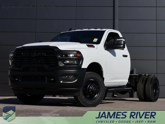 2026 RAM 3500 Chassis Tradesman