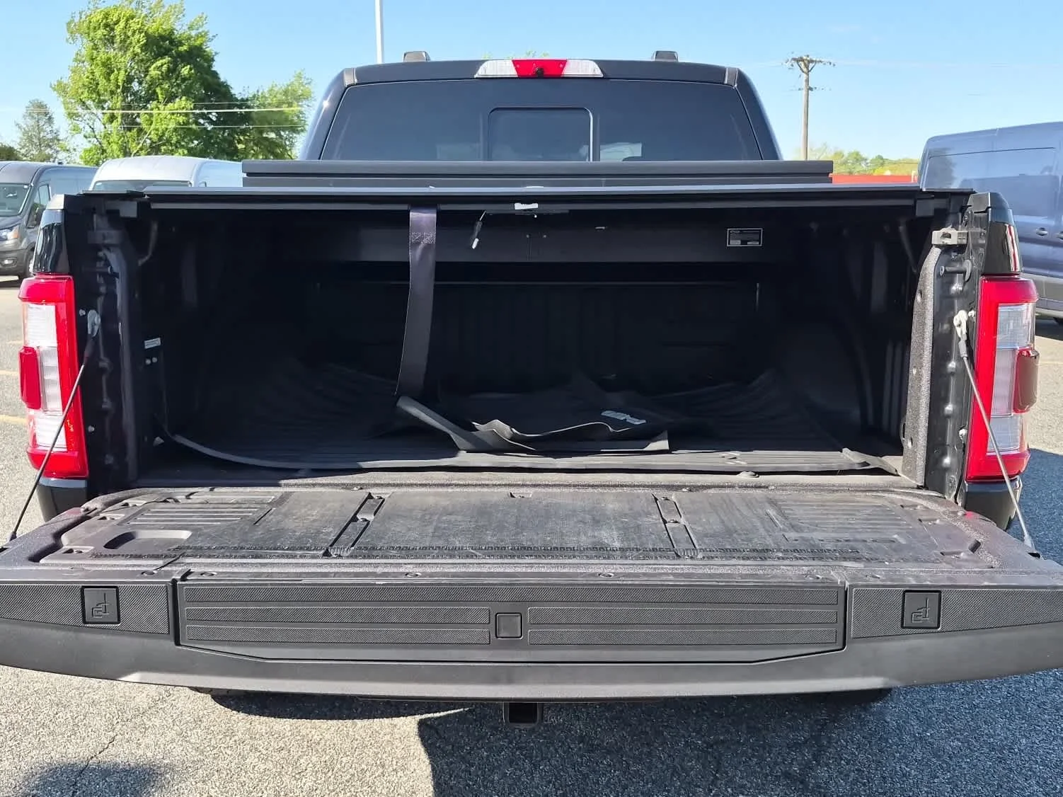 Certified Used 2021 Agate Black Ford LARIAT image 21