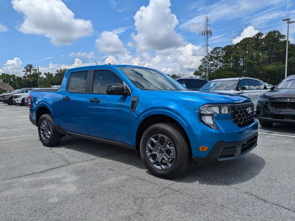New 2026 Velocity Blue Ford XLT image 2