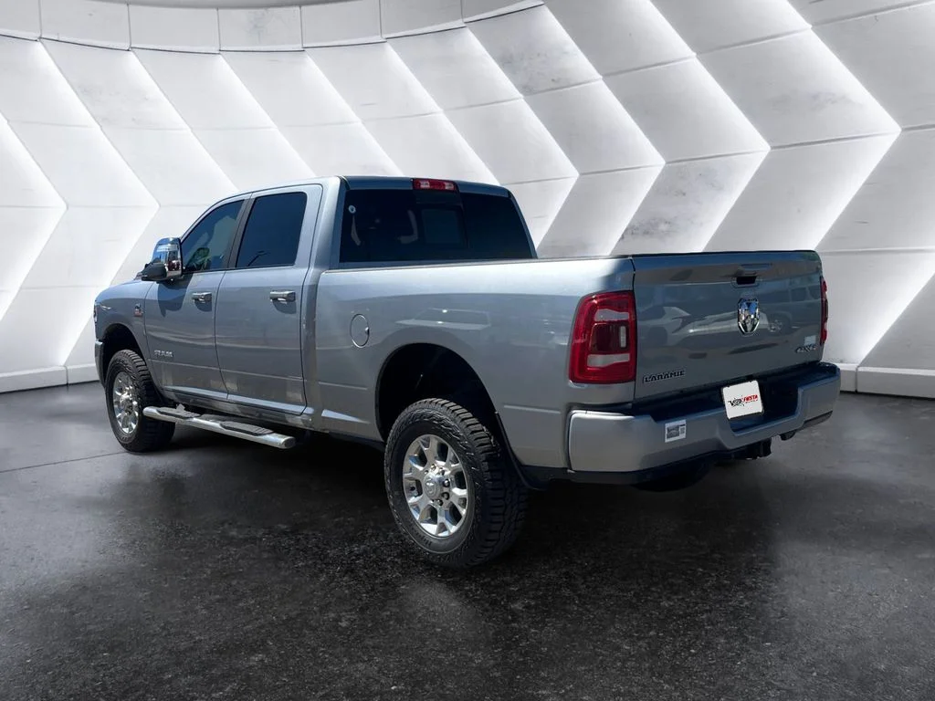 Used 2024 Silver Ram Laramie image 6