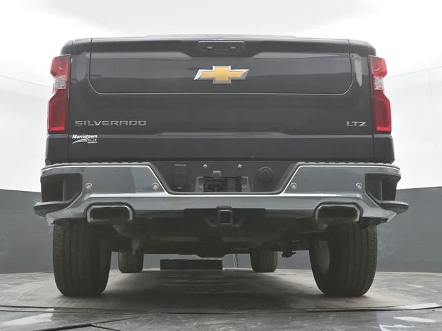 Used 2022 Gray Chevrolet LTZ image 32