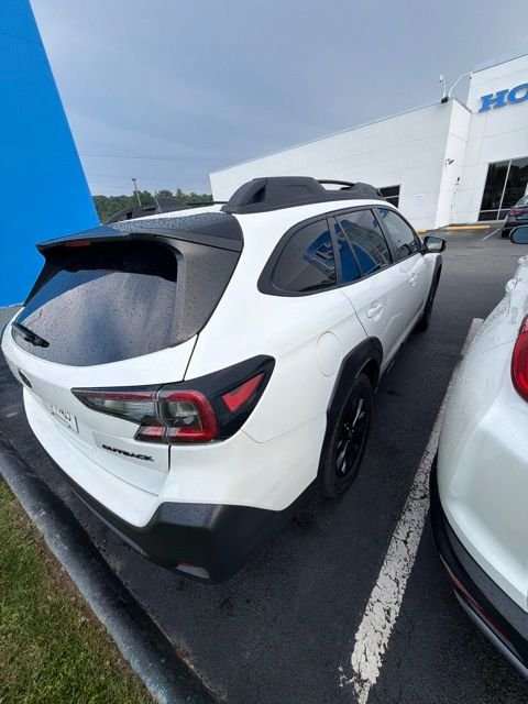 Used 2023 White Subaru Onyx Edition image 5