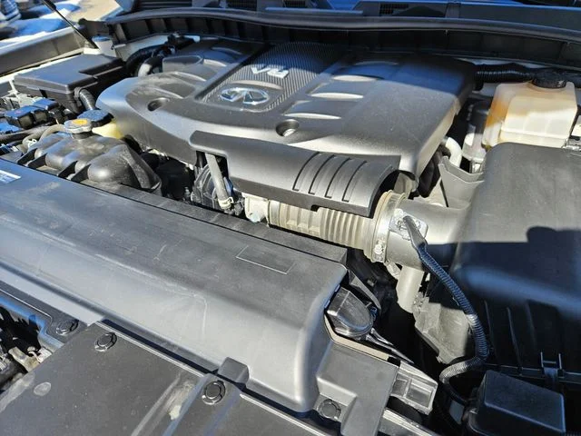 Used 2024 White INFINITI LUXE image 22