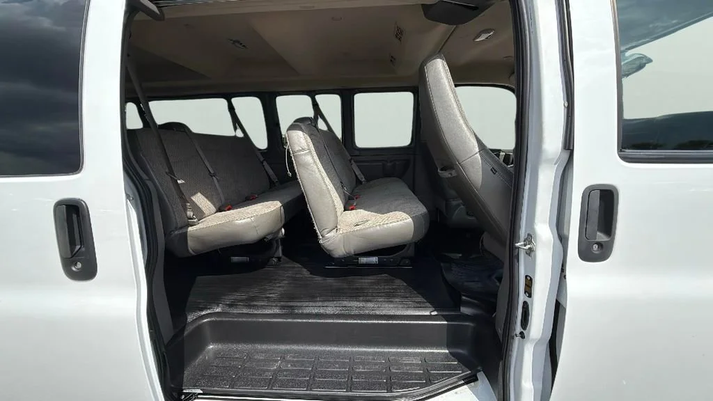 Used 2023 Summit White Chevrolet 1LS image 25