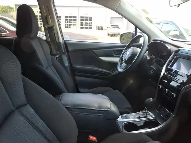 Used 2020 White Subaru Base image 13