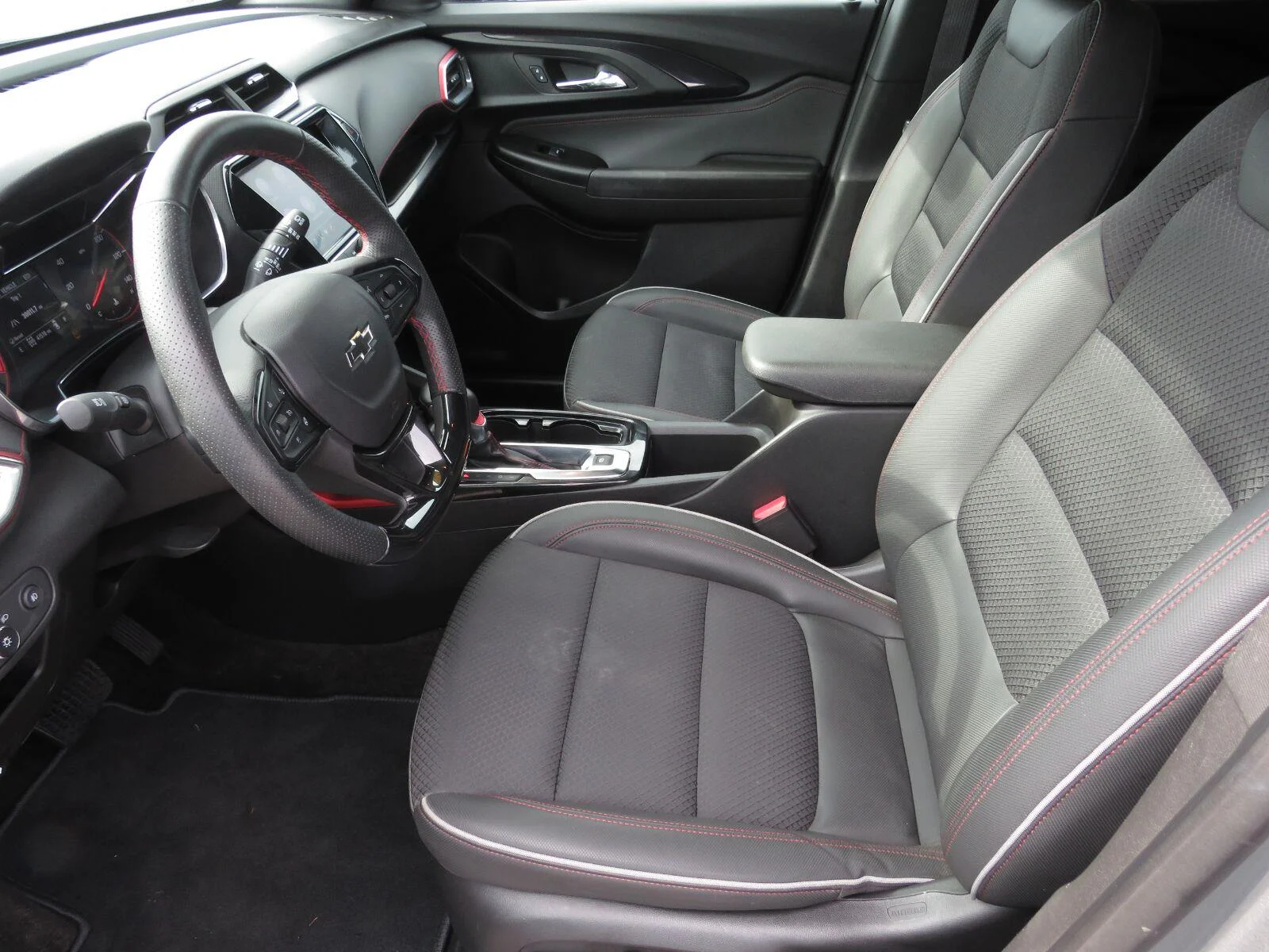 Used 2023 STERLING GRAY METALLIC Chevrolet RS image 20