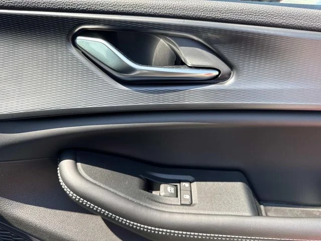 New 2026 White Jeep Laredo X image 14
