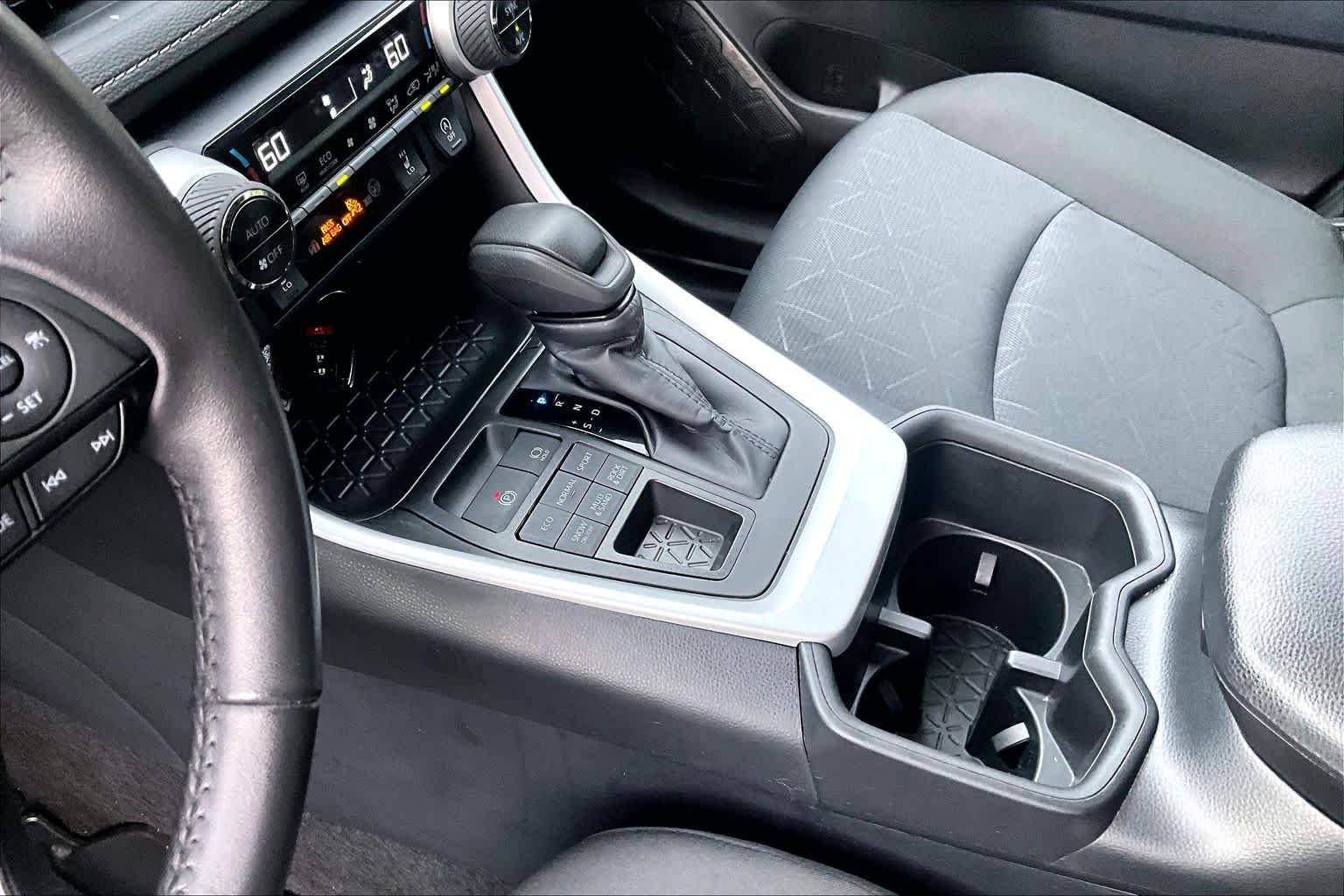 Used 2024 Ice Cap Toyota XLE image 16