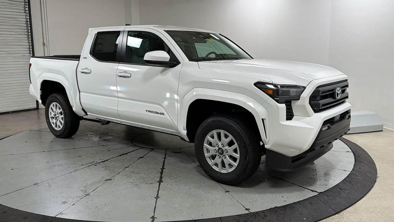 New 2026 Ice Cap Toyota  SR5 image 3