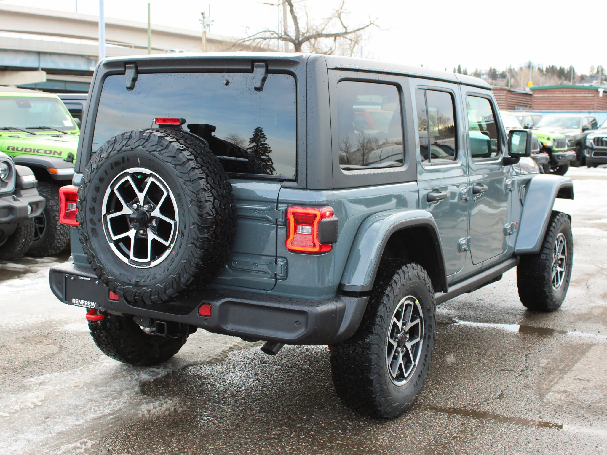 New 2026 Dark blue Jeep Rubicon* 4 Door 4x4, Nappa Leather, Safety Group, Front/Rear Lockers image 3