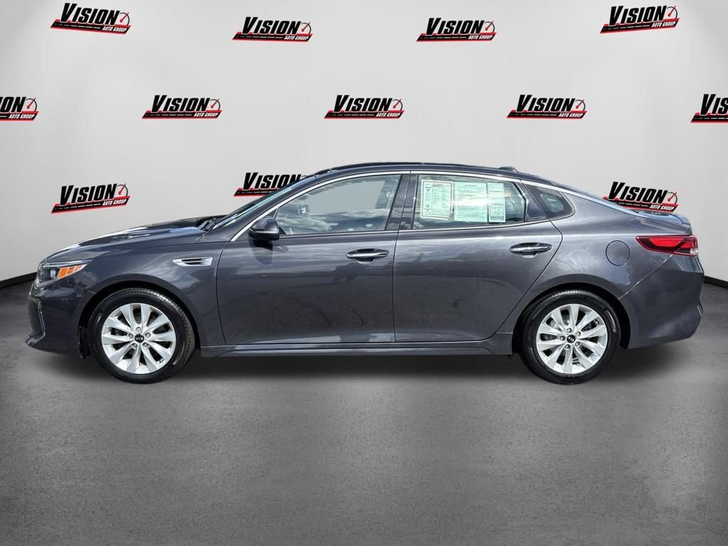 Used 2018 Gray Kia S image 9