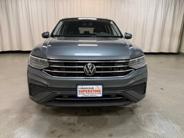 Used 2022 Silver Volkswagen SE image 12