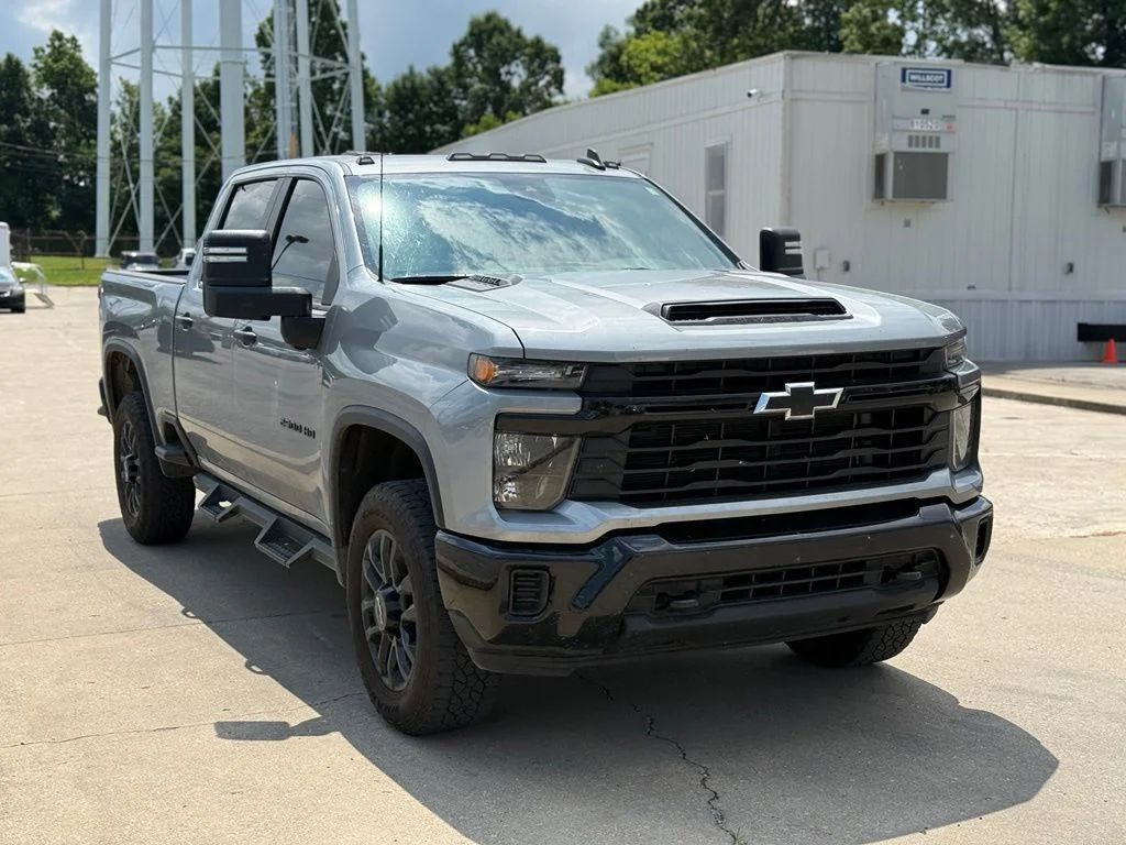 Used 2026 Gray Chevrolet Custom image 4