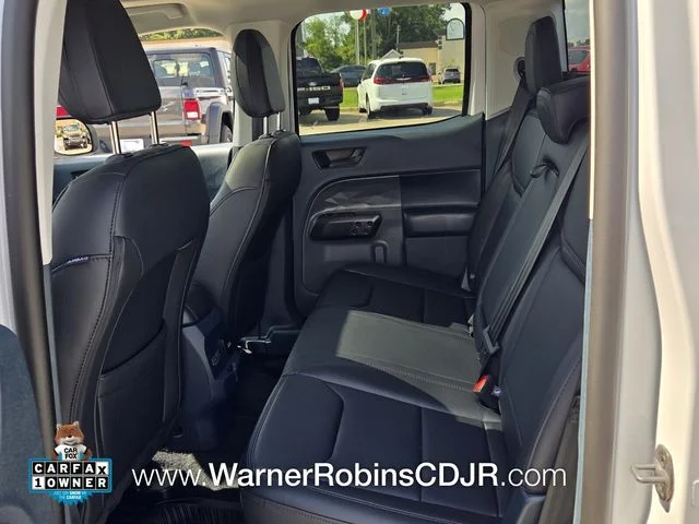 Used 2025 White Ford Lariat image 6