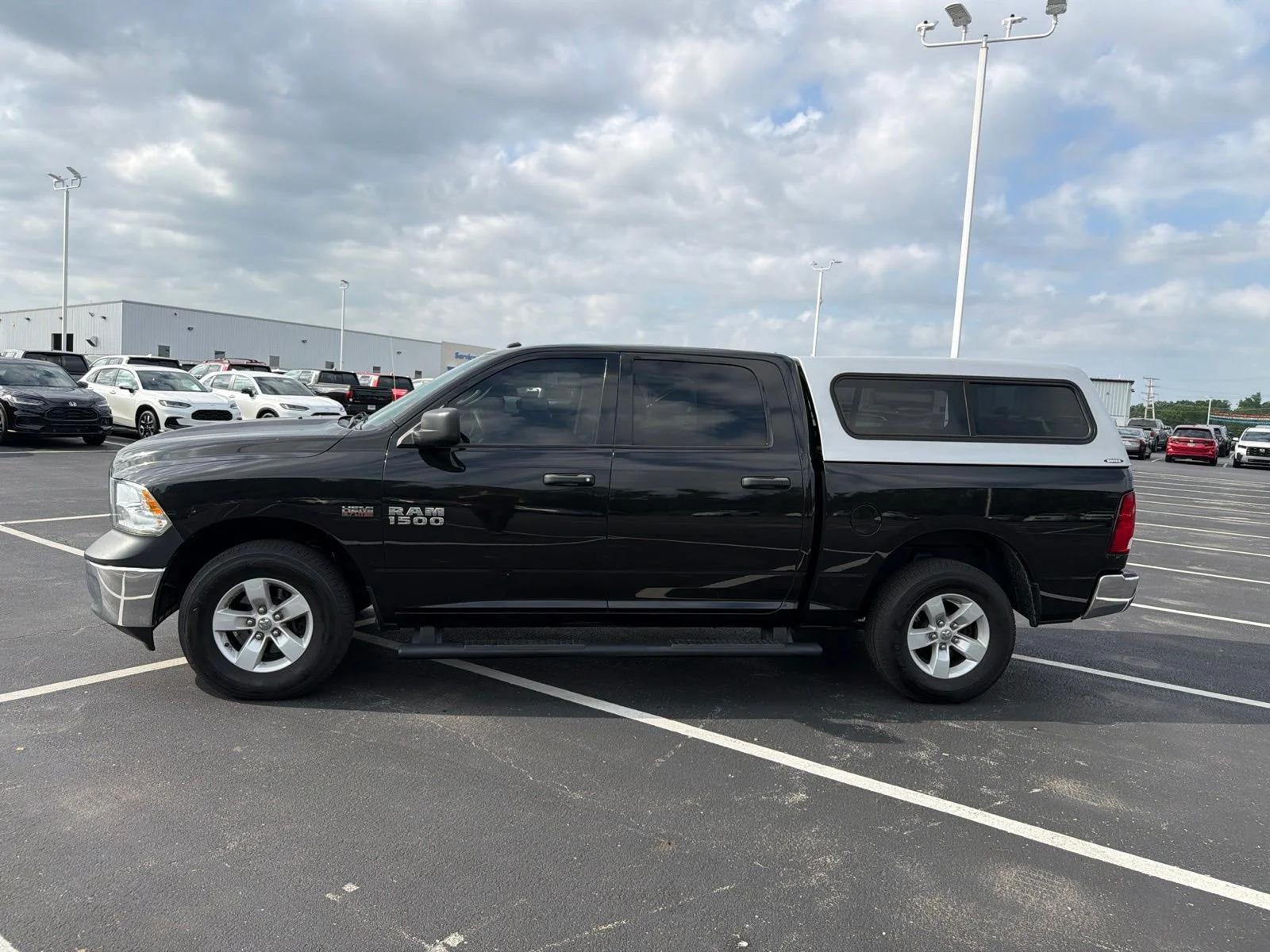 Used 2017 Brilliant Black Crystal Pearlcoat Ram Tradesman image 3