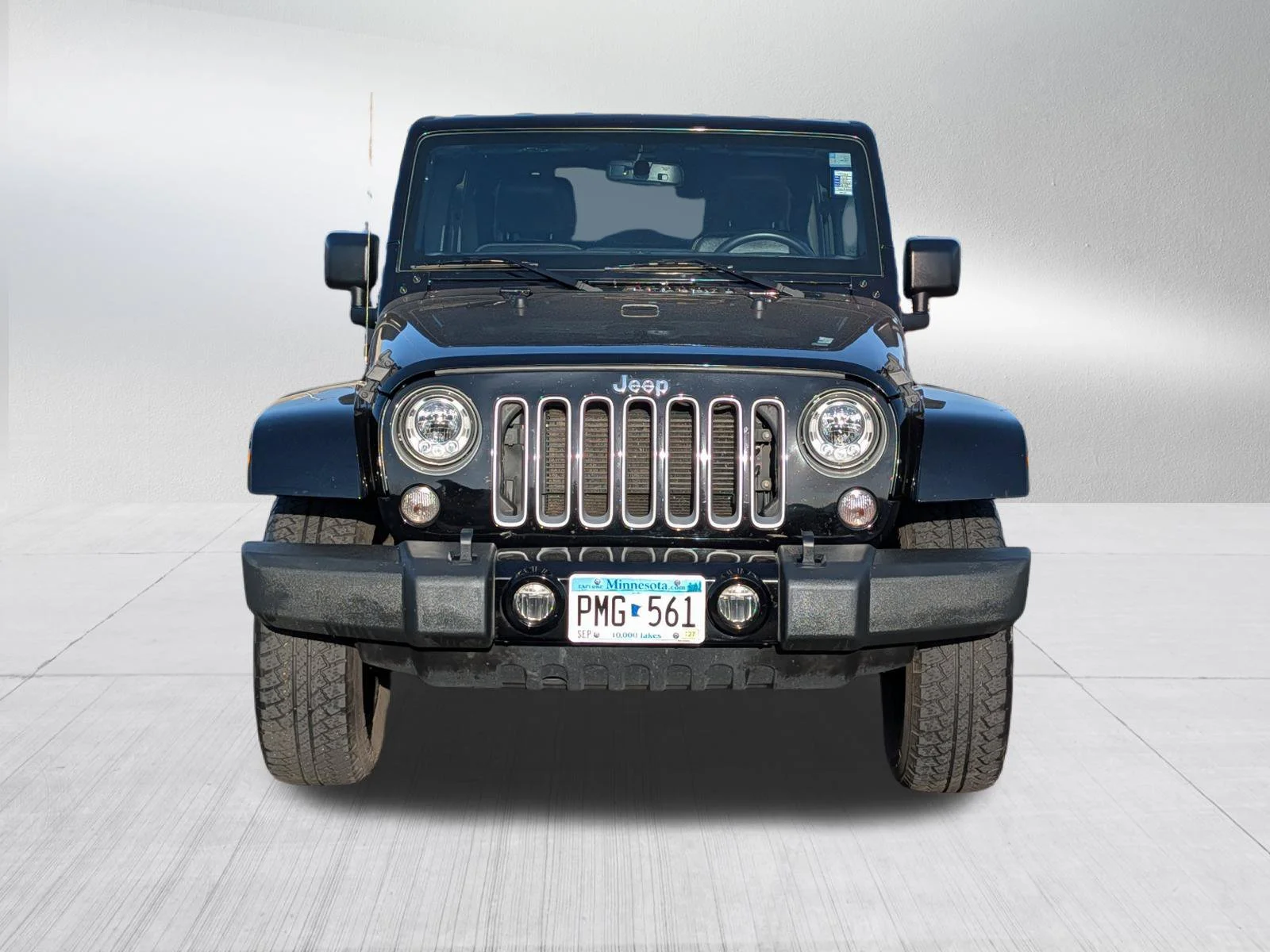 Used 2017 Black Clearcoat Jeep Sahara image 2