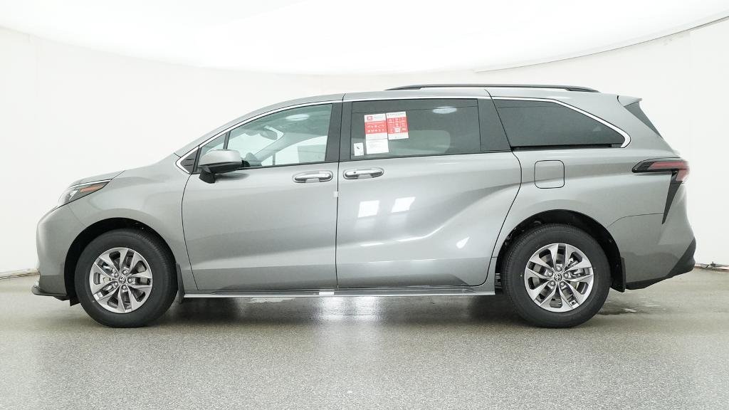 New 2026 Heavy Metal Toyota XLE image 2