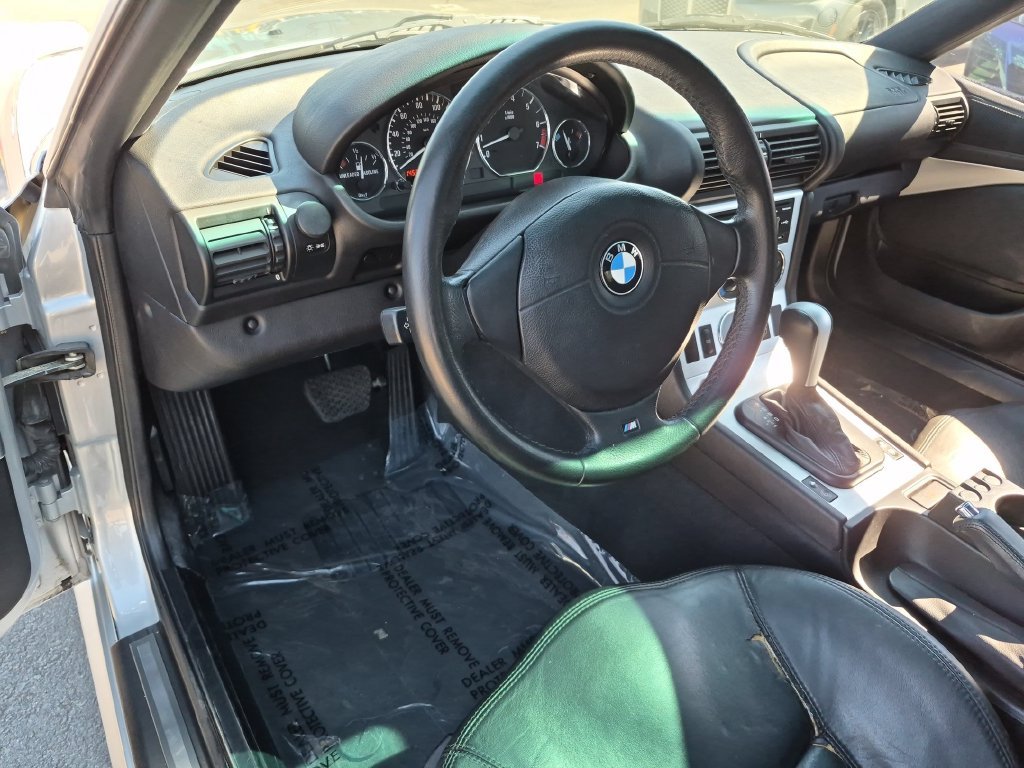 Used 2002  BMW 3.0i image 8