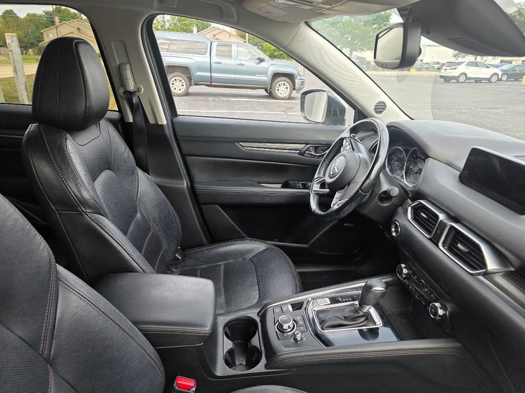 Used 2017 Sonic Silver Metallic Mazda Grand Select image 5