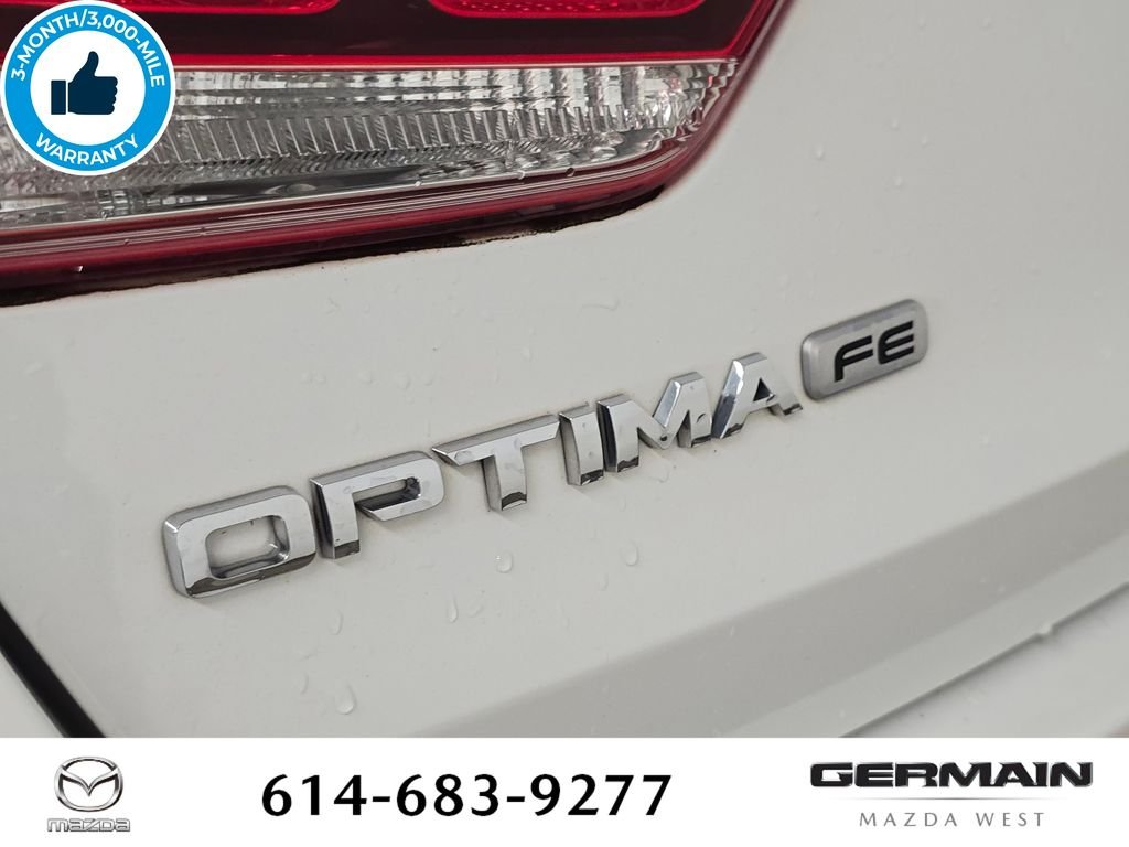 Used 2020 White Kia LX image 34