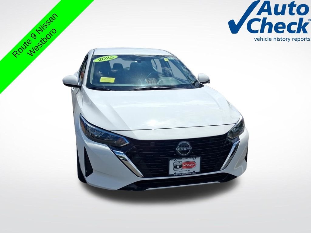Used 2025 White Nissan SV image 4