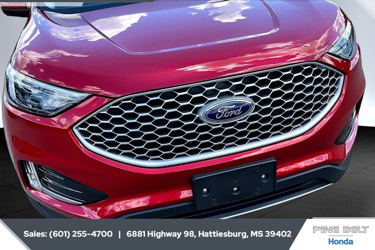 Used 2024 Rapid Red Metallic Tinted Clearcoat Ford SEL image 22