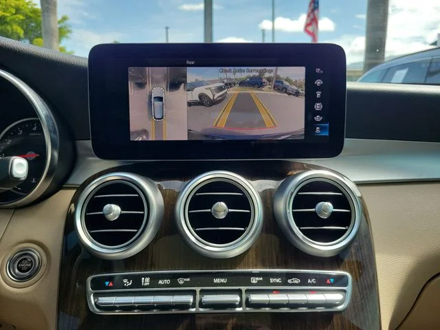 Used 2021 Blue Mercedes-Benz GLC 300 image 27