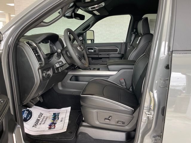 New 2026 Ceramic Gray Clear-Coat Exterior Paint RAM Laramie image 15