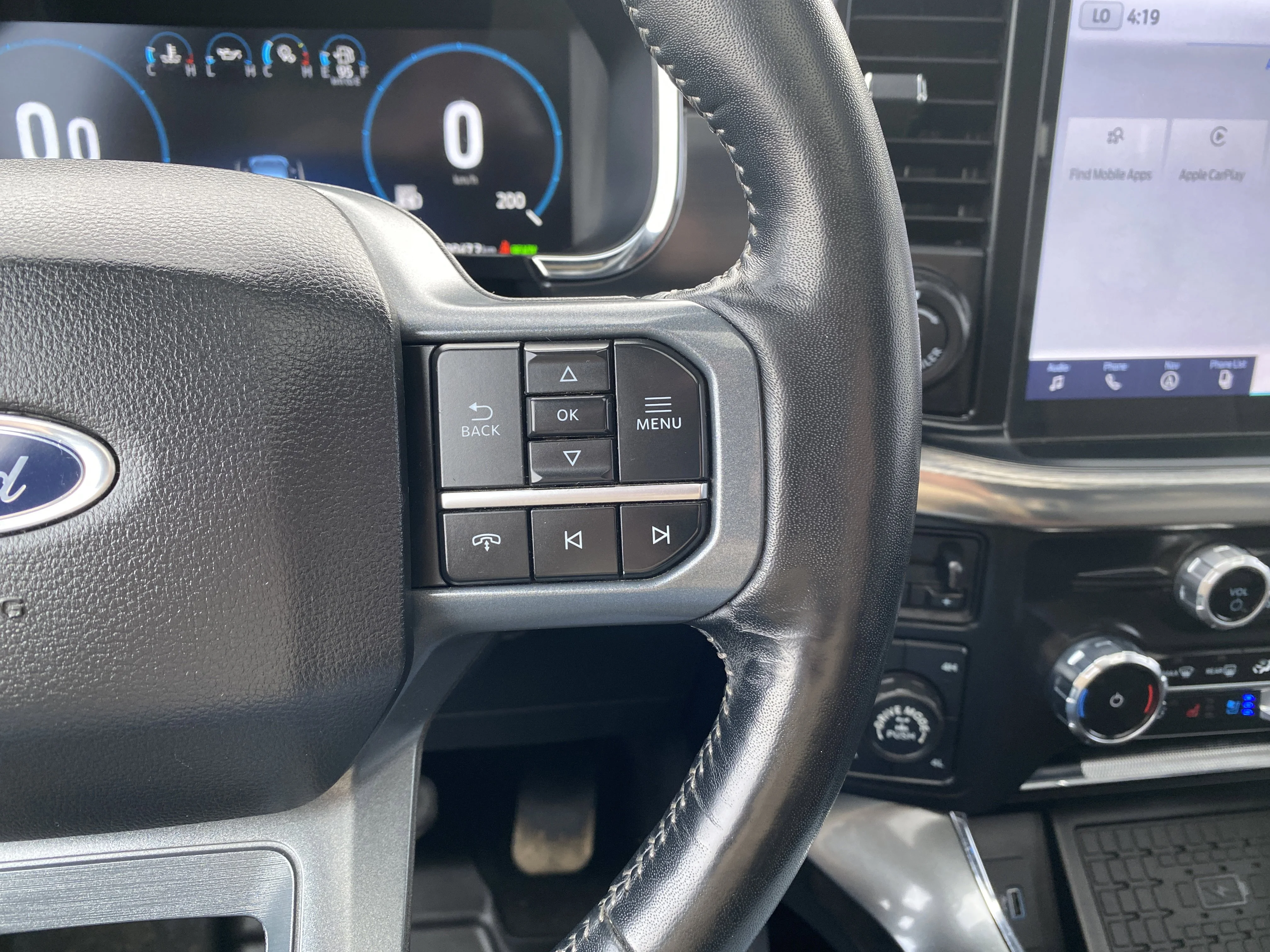 Used 2023 White Ford LARIAT * PANORAMIC SUNROOF * 360 CAMERA * image 13
